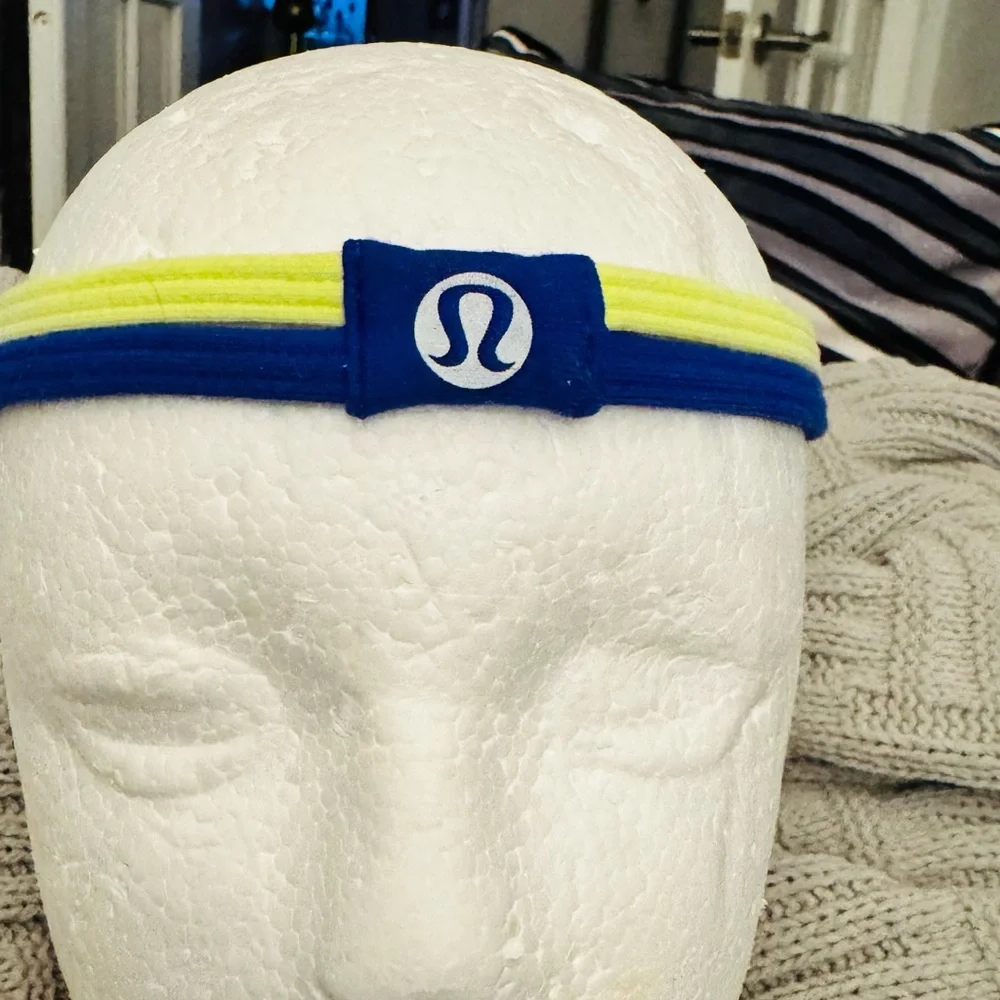 Lululemon DANCE! RARE VINTAGE Headband in Sapphire Blue/Split Pea